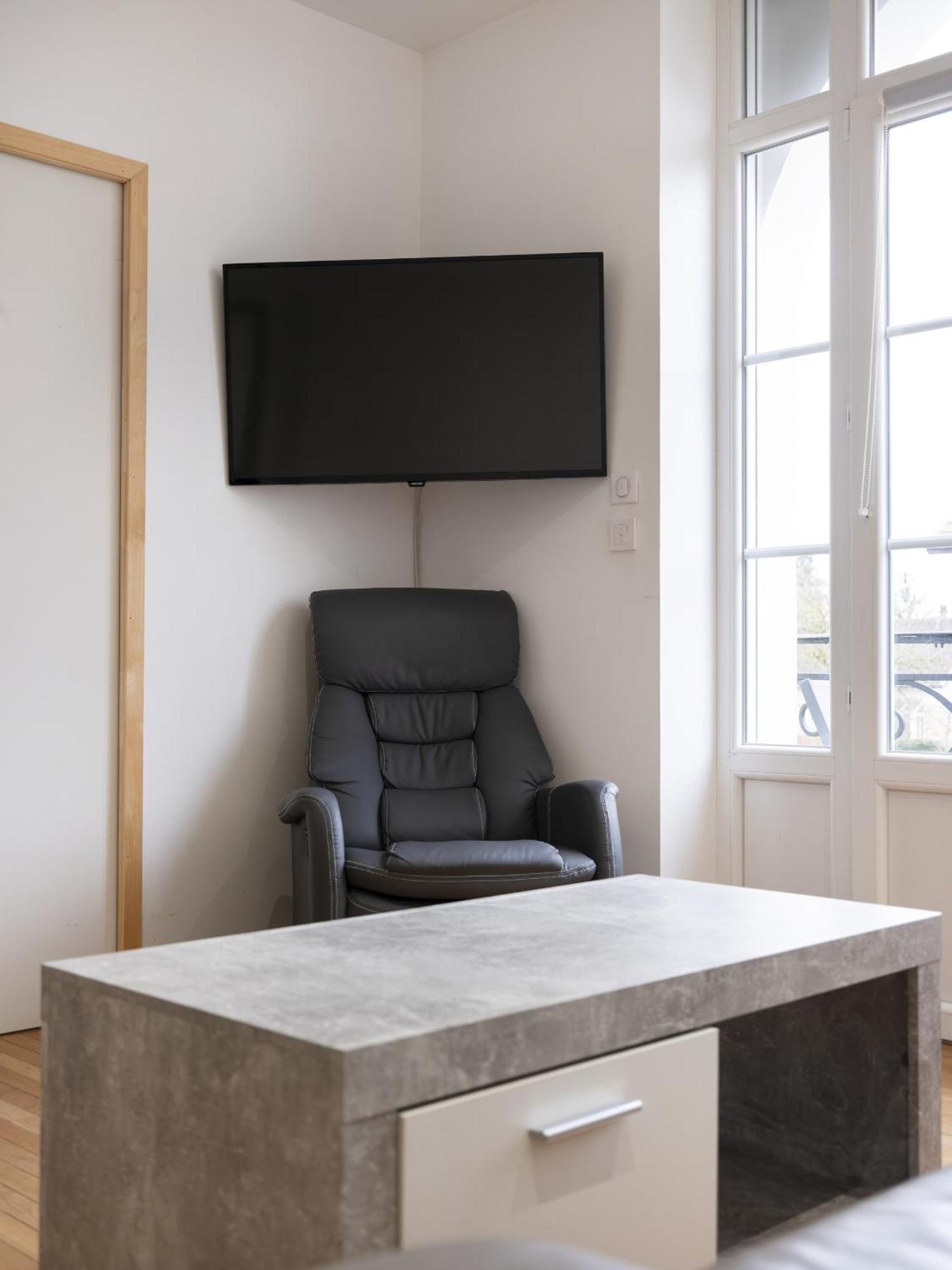 ויטל Residence Louis Quartier Des Lilas מראה חיצוני תמונה