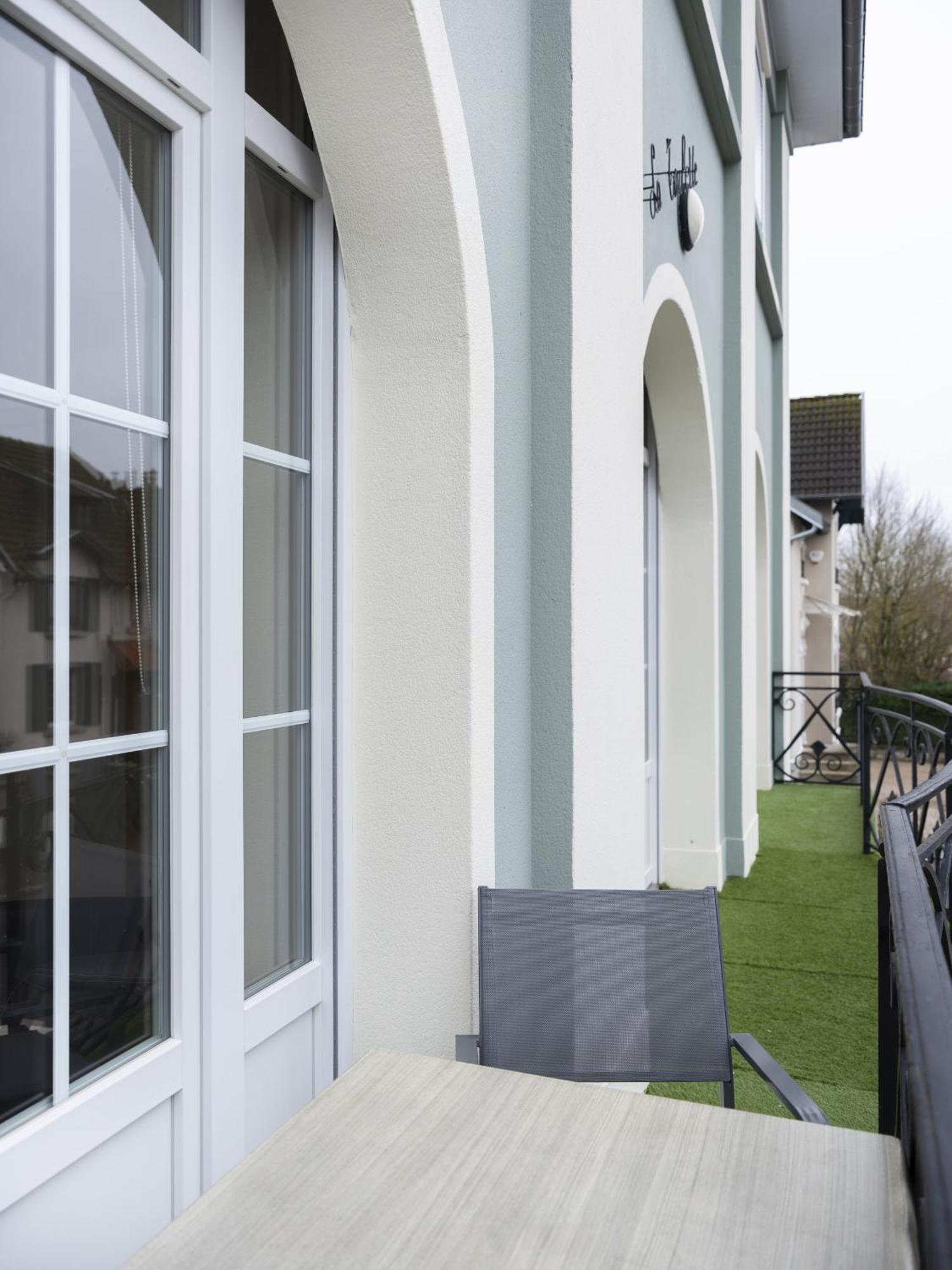 ויטל Residence Louis Quartier Des Lilas מראה חיצוני תמונה